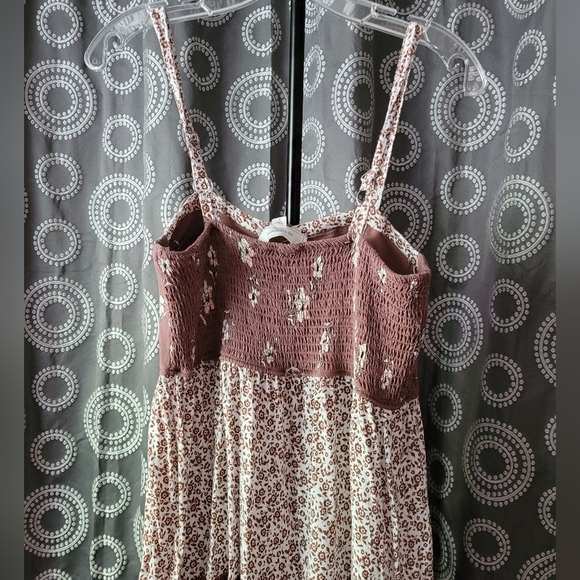 Floral Brown Maxi Dress - Picture 3 of 10
